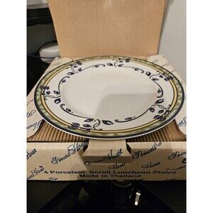 Princess House  Porcelain Scroll Luncheon Plates Set Of 4  #629